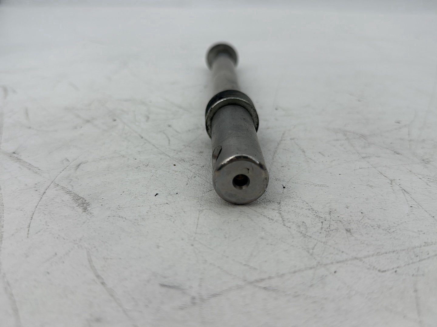 2004 - 2013 Harley-Davidson Sportster 1200 Custom Front Wheel Axle Bolt Shaft 43895-00