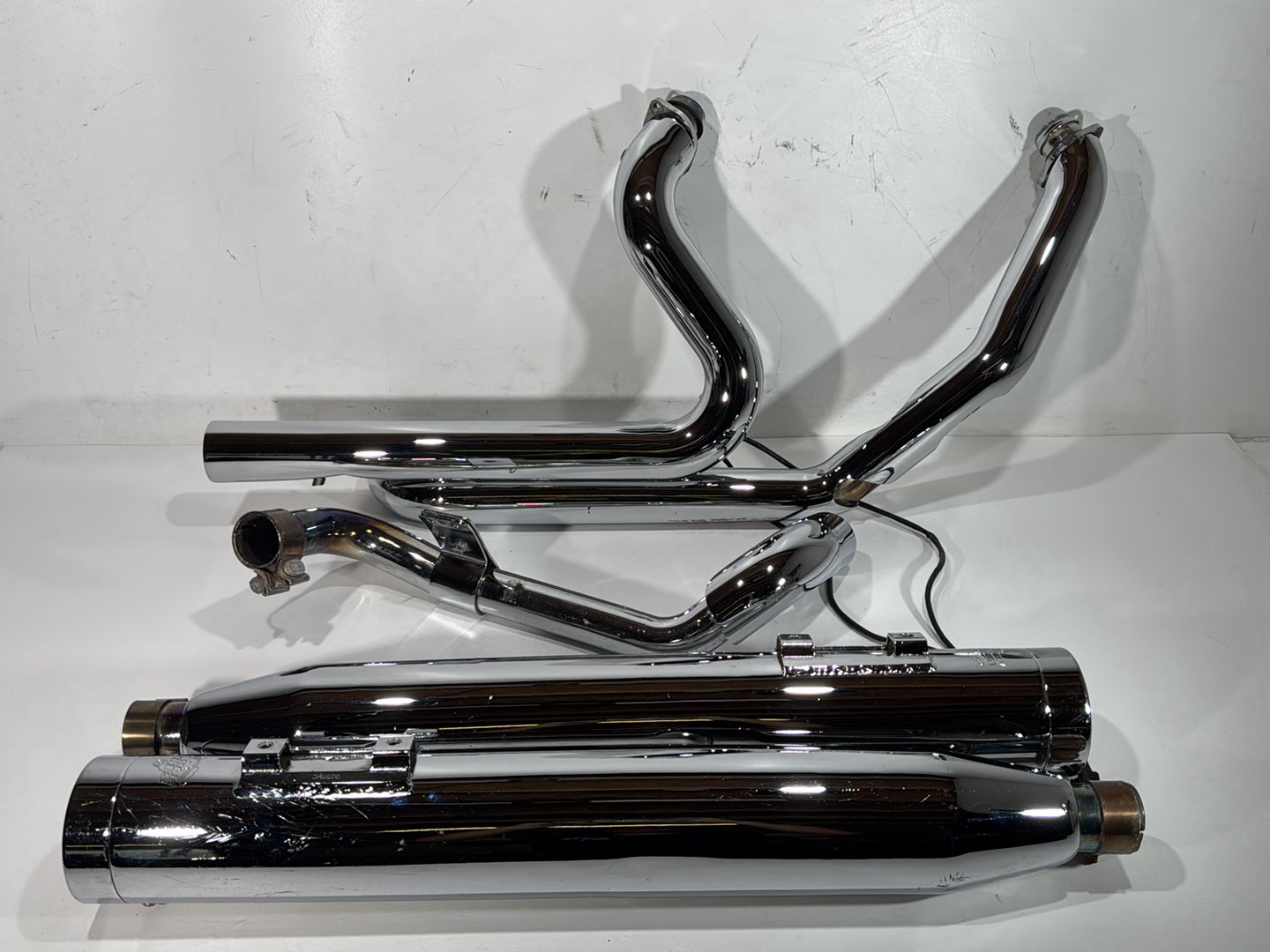 2014 Harley Electra Glide Touring CVO Screamin Eagle OEM Exhaust Header Pipes Muffler Vance & Hines