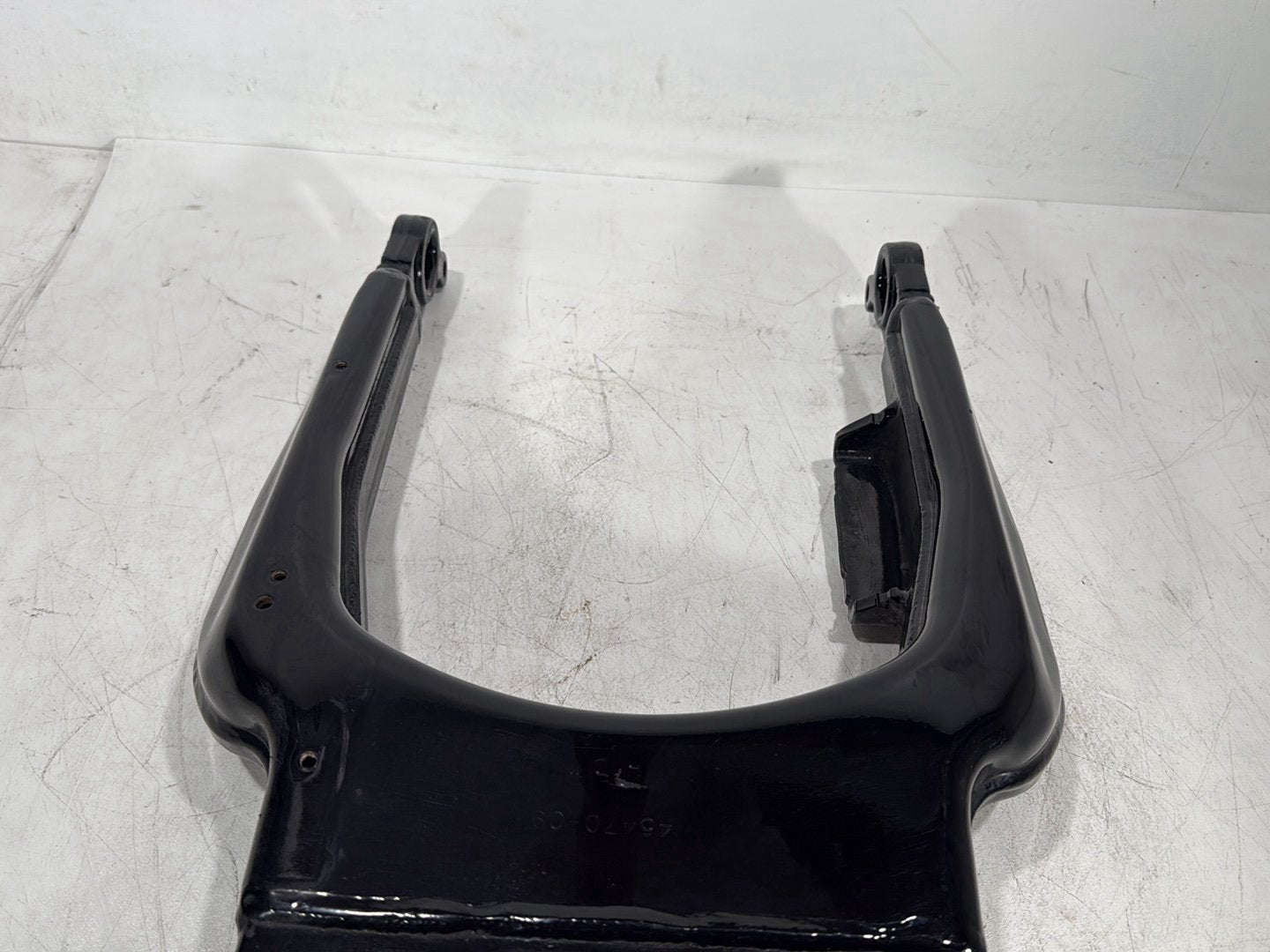 2016 Harley Road King Touring FLHR OEM Rear Fork Swingarm Swing Arm