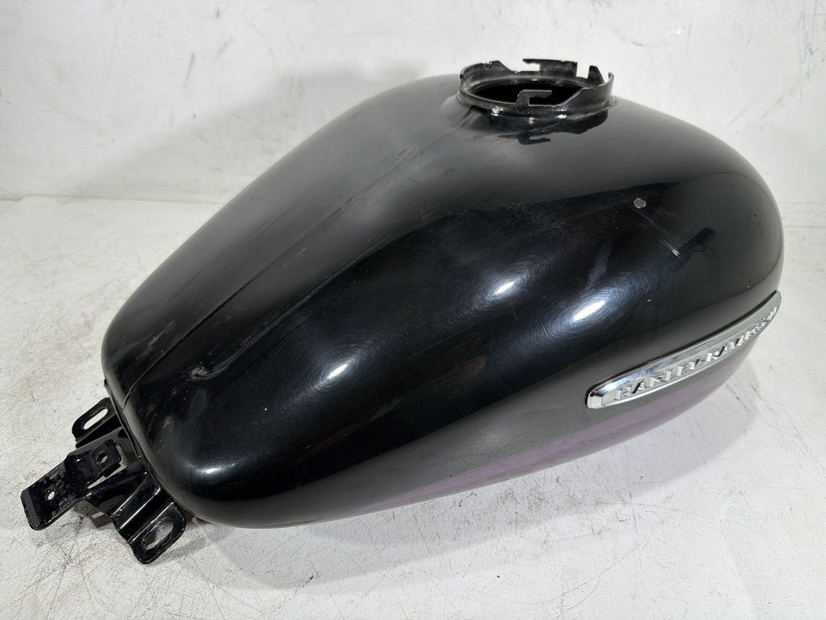 2010 Harley Electra Glide Touring Ultra OEM Fuel Gas Tank Gasoline Reservoir