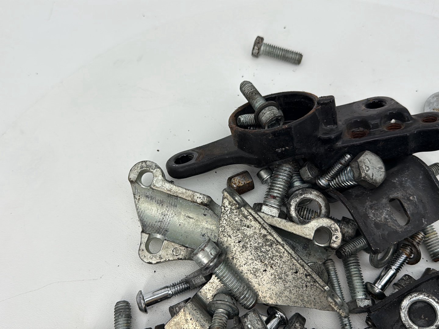 2007 - 2011 Harley-Davidson Touring Street Glide Hardware Bolts Nuts & Brackets