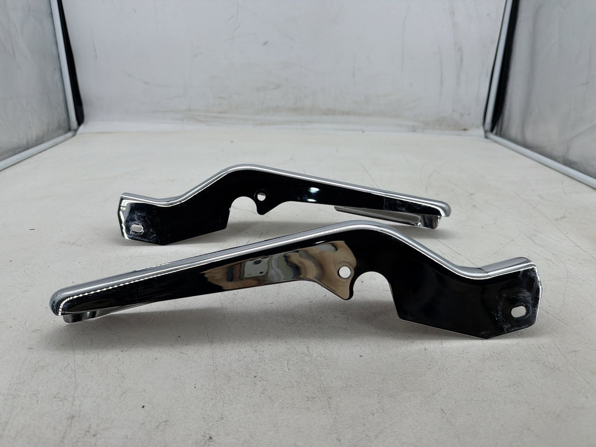 2004 Harley Road King Touring Classic OEM Rear Left Right Fender Struts Bracket
