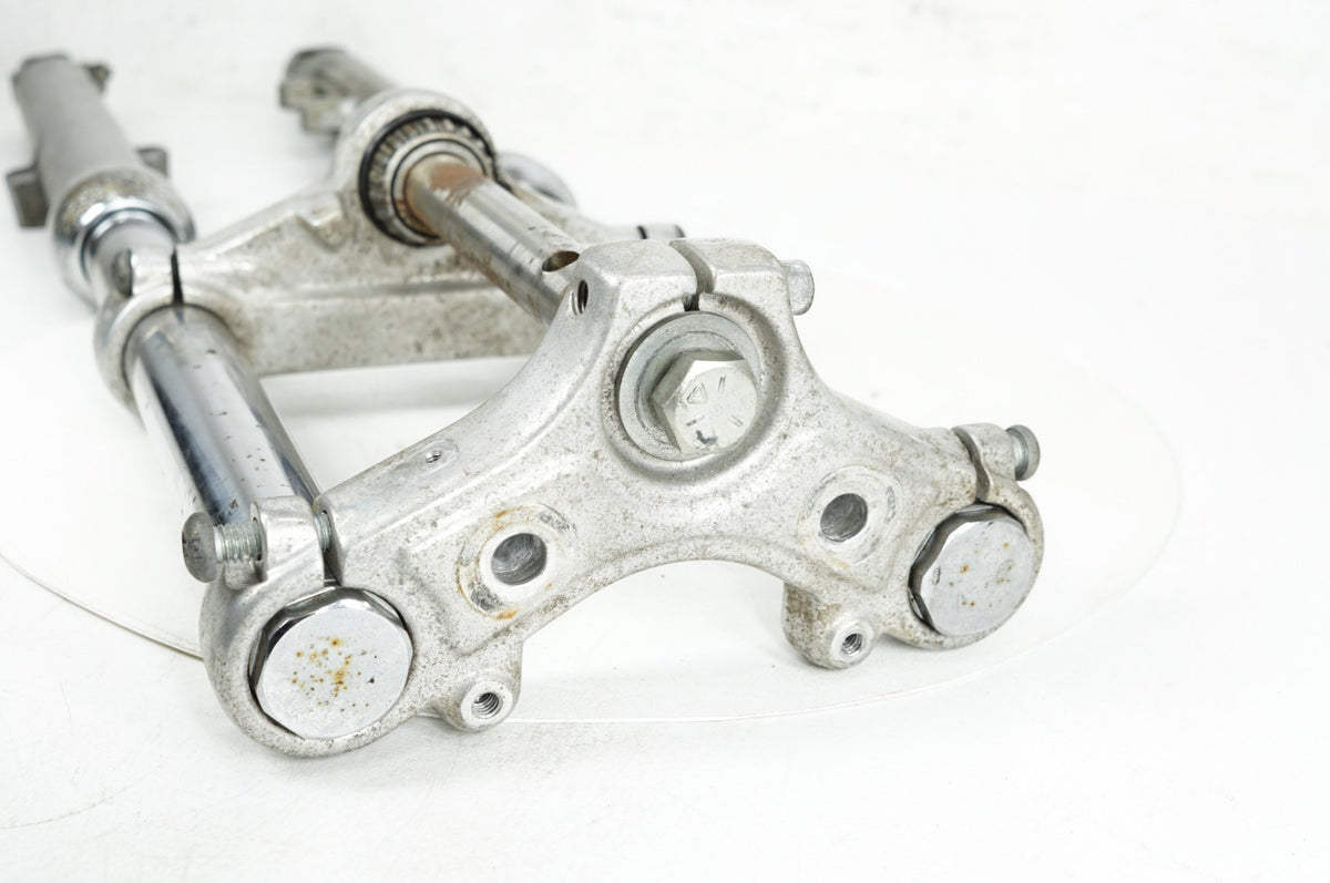 2006 Harley Sportster XL883 Low Front Triple Tree Set & LH RH Fork Legs Sliders