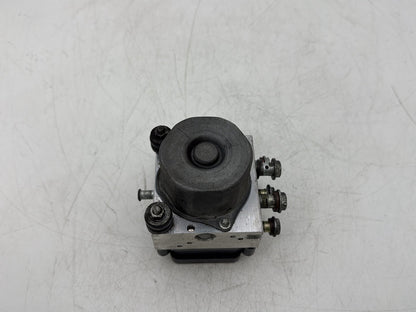 2014 Harley Street Glide Touring FLHXS OEM ABS Brake Pump & Control Module