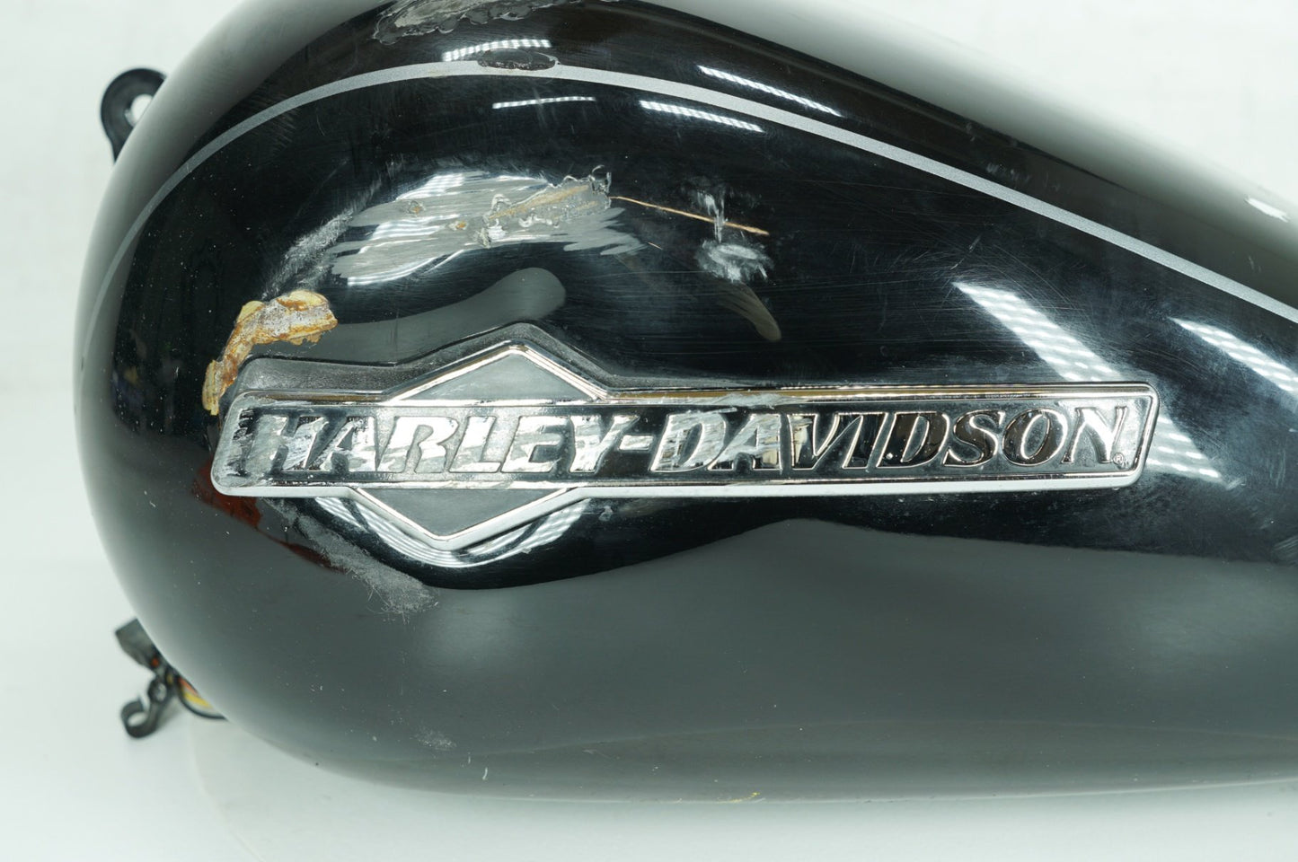 2012 Harley-Davidson Dyna FXDC - Fuel Gas Tank Gasoline Reservoir PN: 61593-10