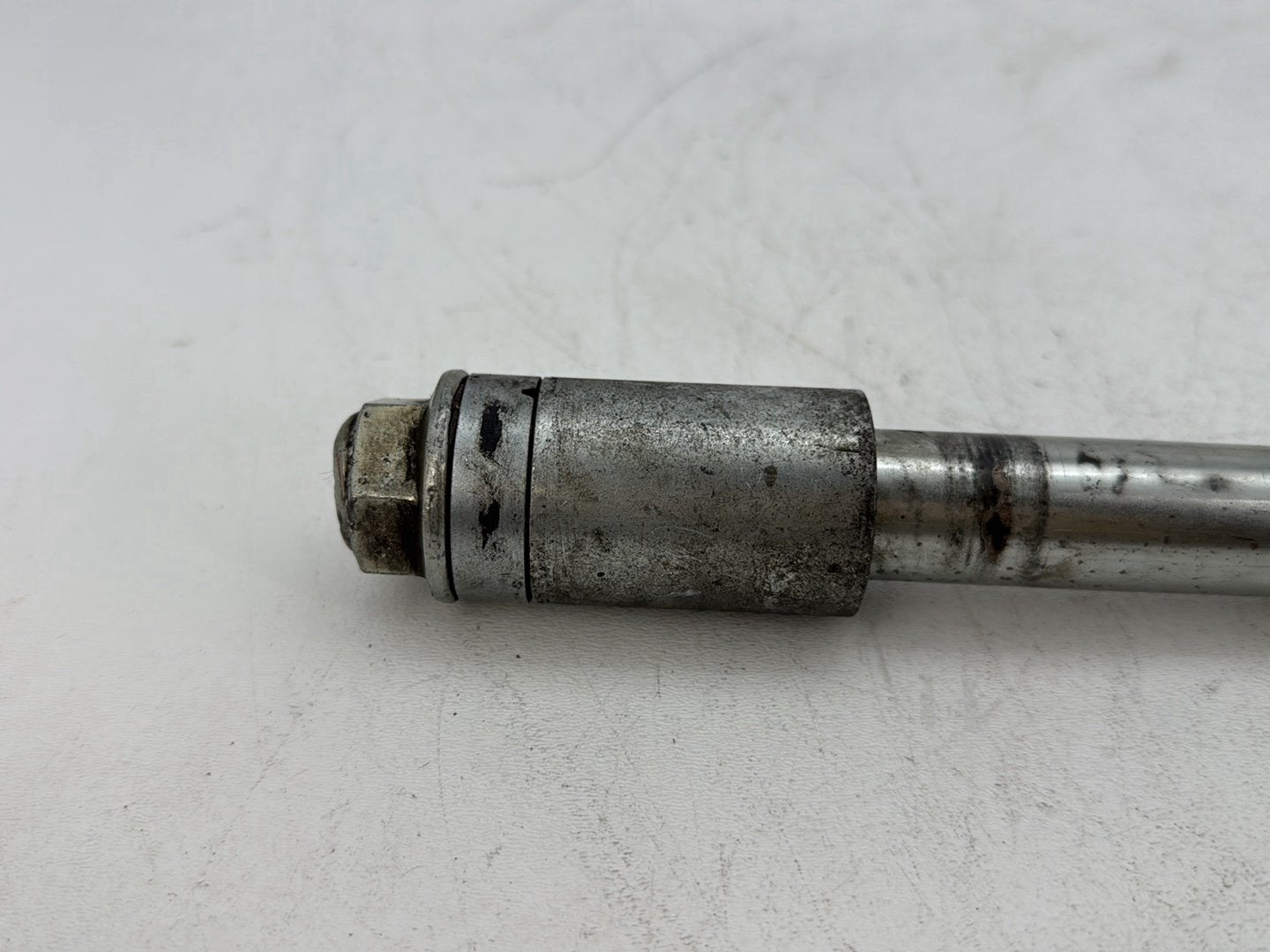 2006 Harley Dyna FXDWGI Wide Glide OEM Rear Wheel Axle Bolt Shaft