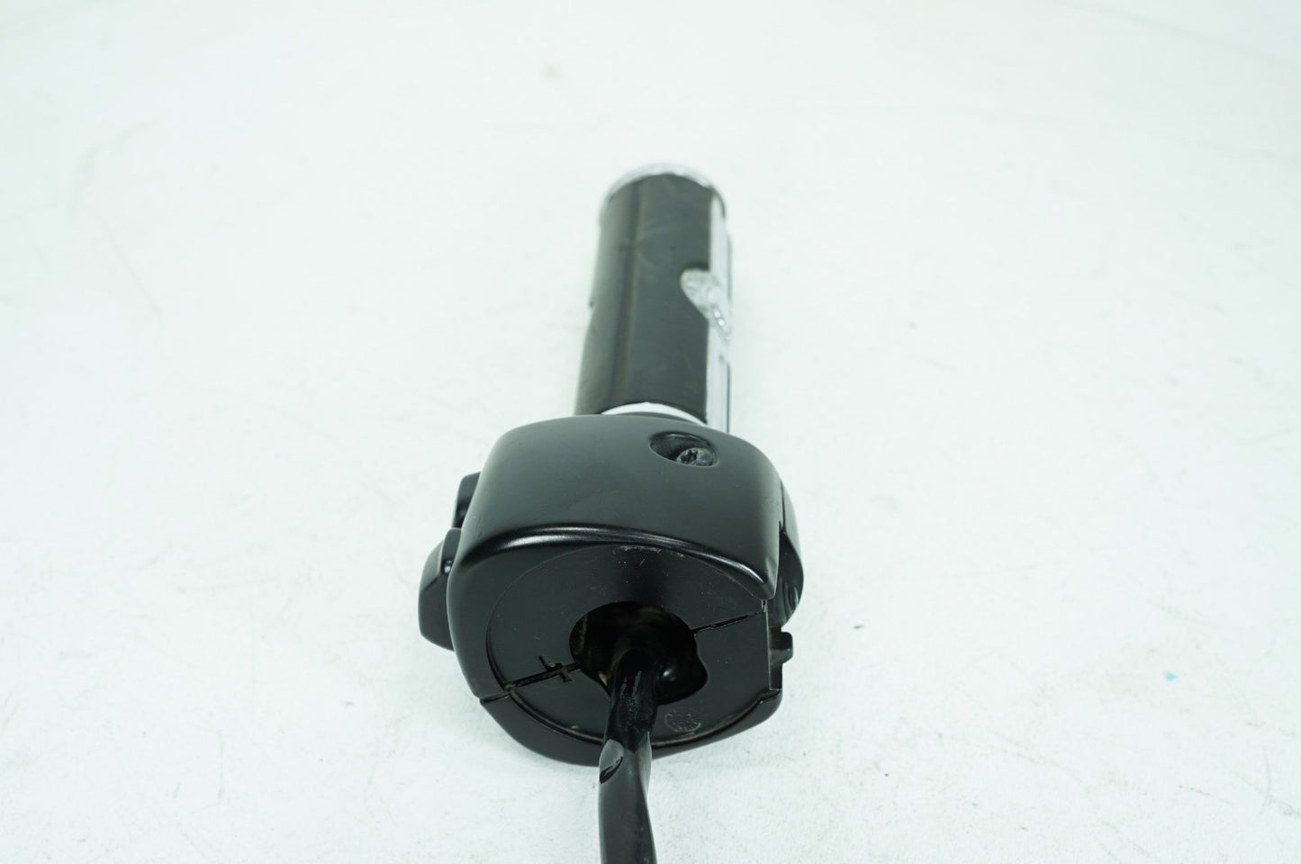 2004 - 2022 Harley-Davidson Sportster  Left Turn Signal Headlight Switches Controls 71598-00
