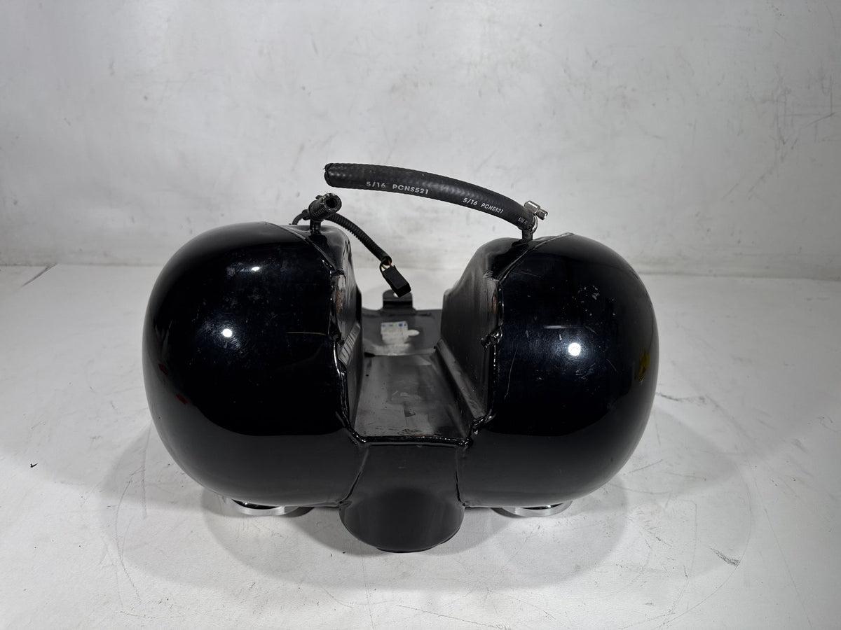 2006 Harley Road King Touring Custom OEM Fuel Gas Tank Gasoline Reservoir