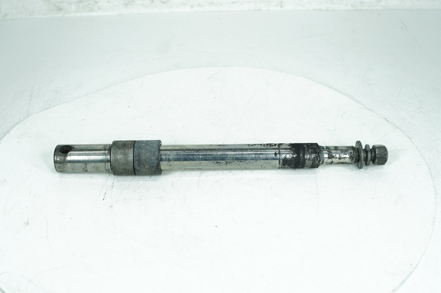2007 - 2012 Harley-Davidson Touring Electra Glide Front Wheel Axle Bolt Shaft 43364-00