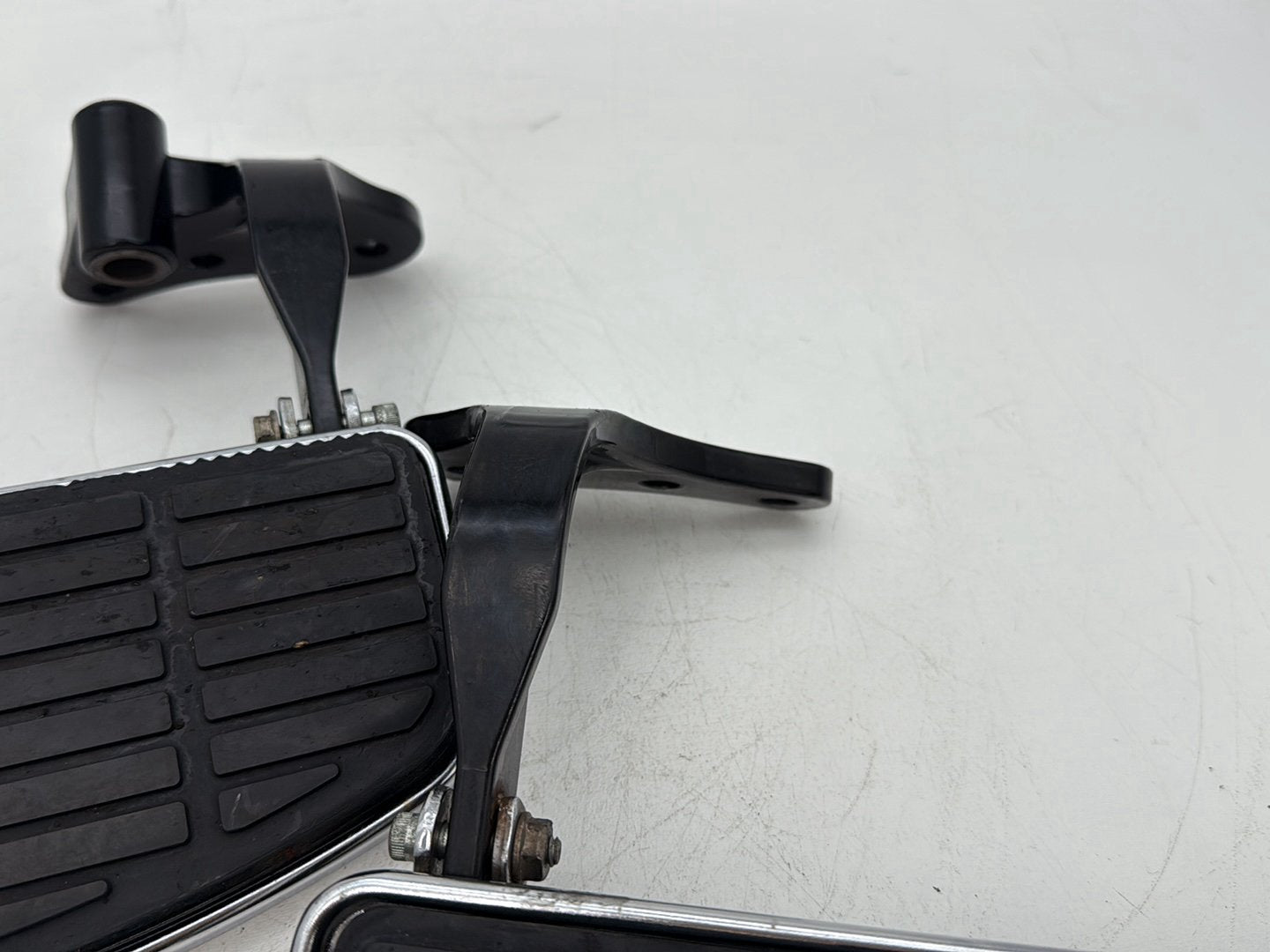 2002 Harley Dyna FXD Super Glide OEM Left Right Driver Floorboard Foot Rest