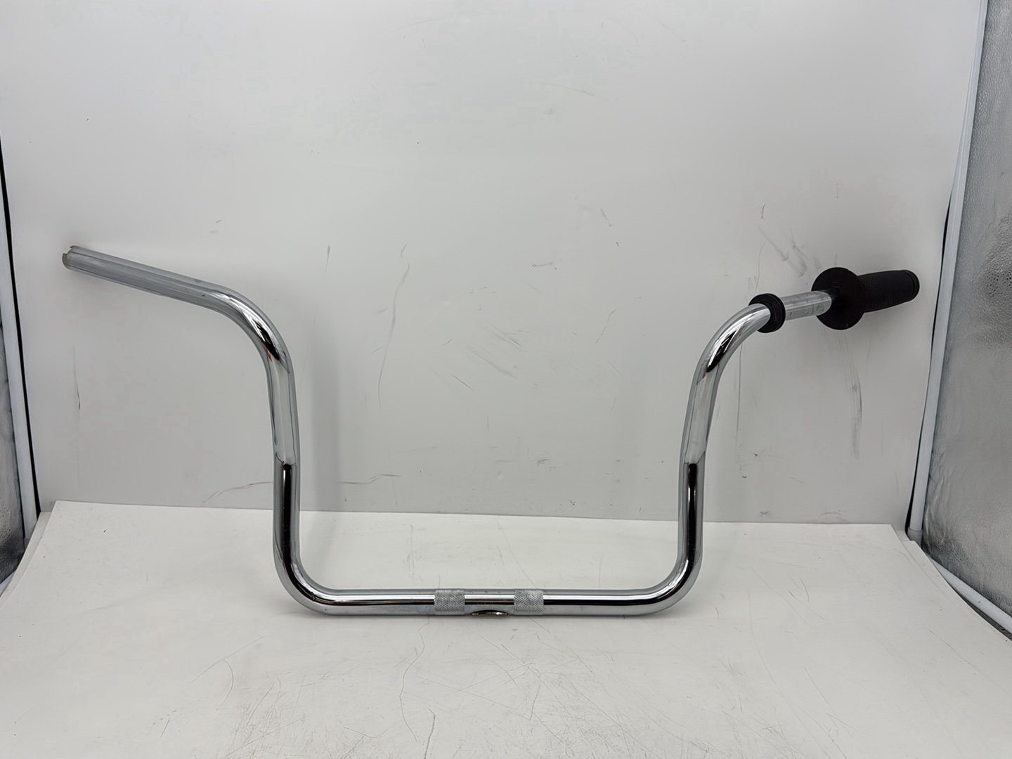 2007 Harley Touring FLHTCU Electra Glide Ultra OEM Front Handlebars Handle Bars