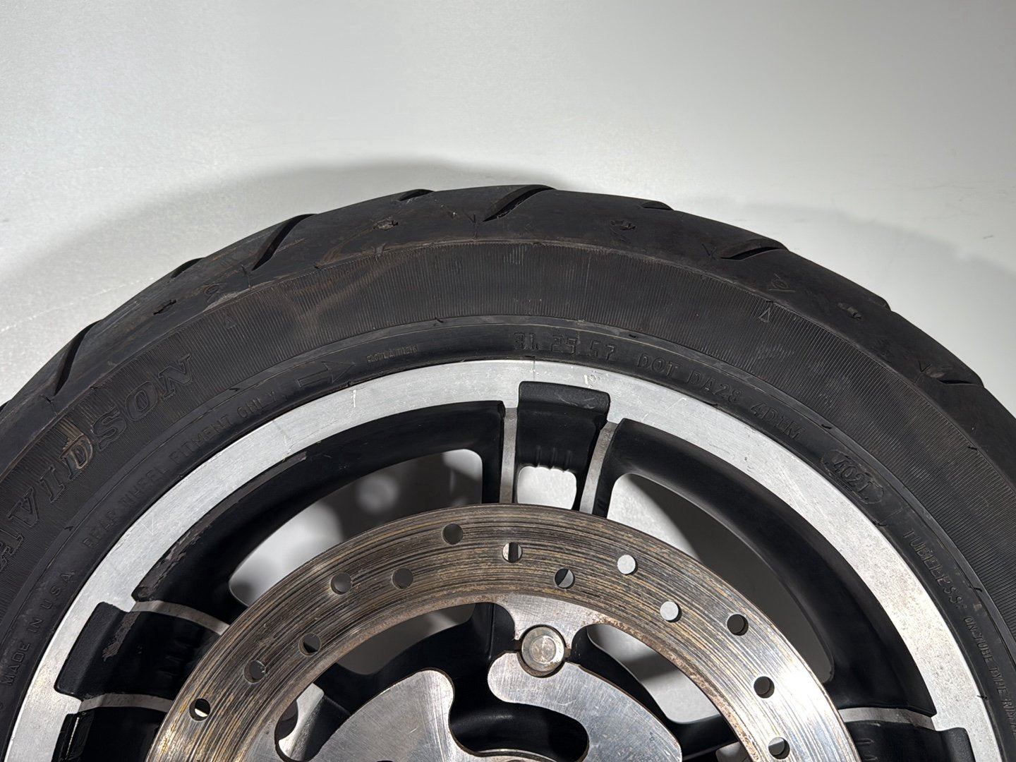 2007 - 2011 Harley-Davidson Touring Electra Glide Ultra Front & Rear Wheel Rim Tire 41085-08