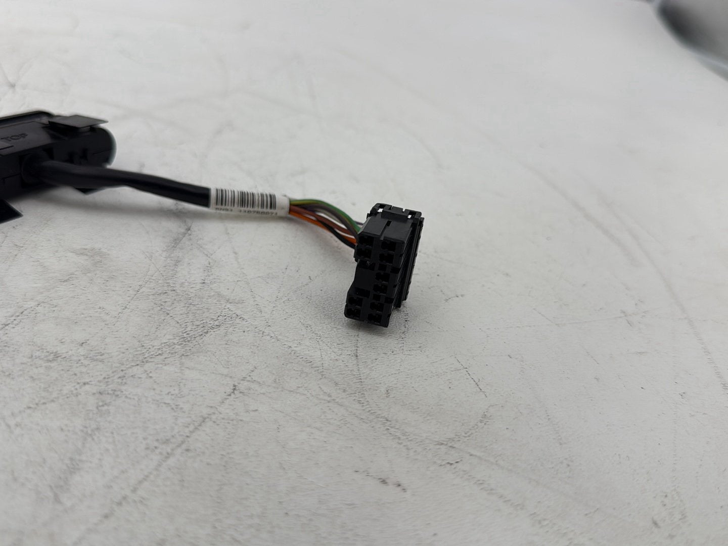 2011 Harley Electra Glide Ultra FLHTK OEM Dash Indicator Lamp Wire Plug In
