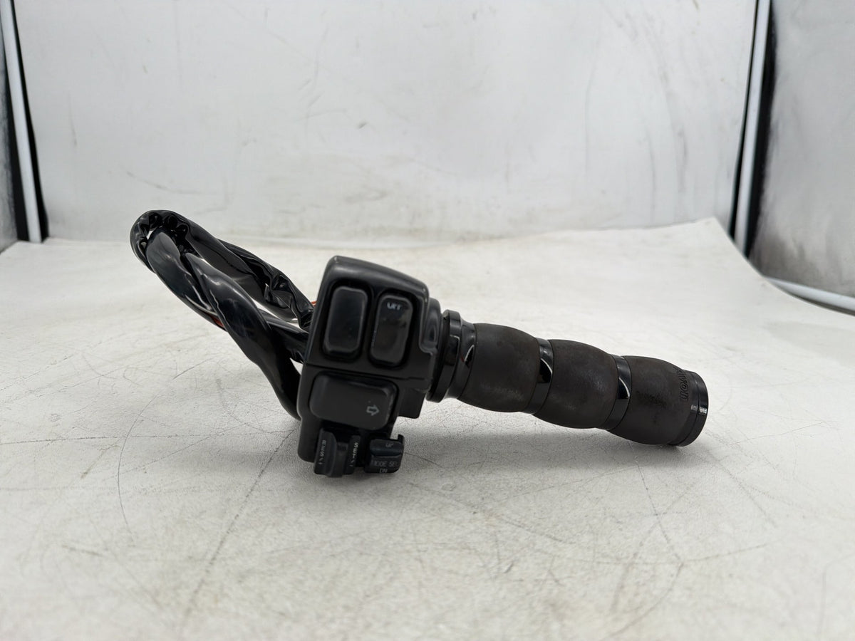 2013 Harley Electra Glide Touring OEM Right Engine Start Kill Switches Controls