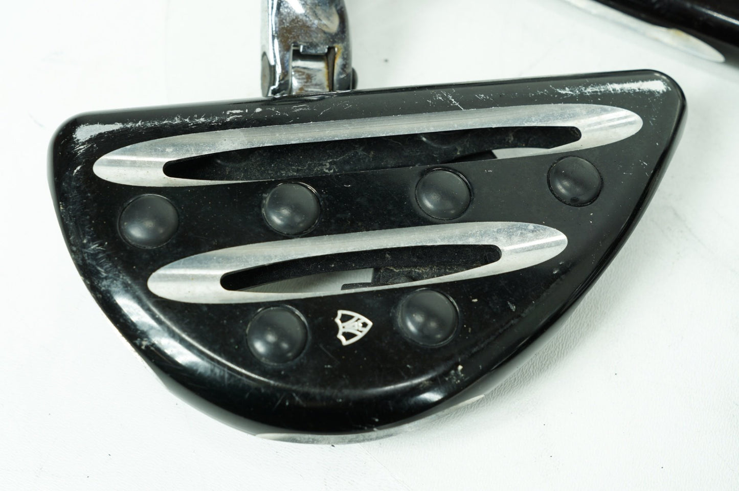2008 - 2016 Harley-Davidson Touring Road Glide Left Right Driver & Pass Floorboard Foot Rest 50622-09A