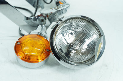 1999 - 2006 Harley-Davidson Touring Electra Glide Classic Front Turn Signal Indicators Aux Light Bar 68712-94A