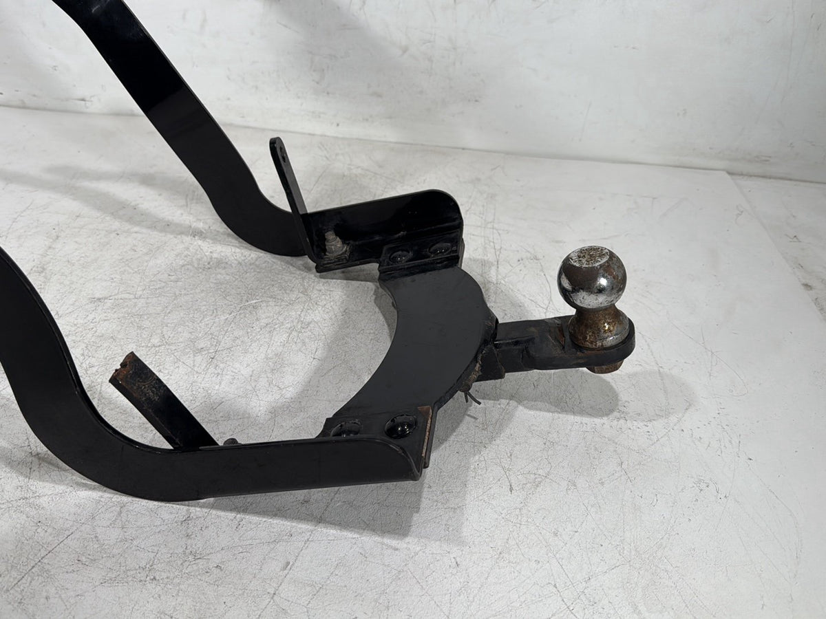 2011 Harley Electra Glide Touring Rear Trailer Hitch Bar Tube Mount Towing TCMT