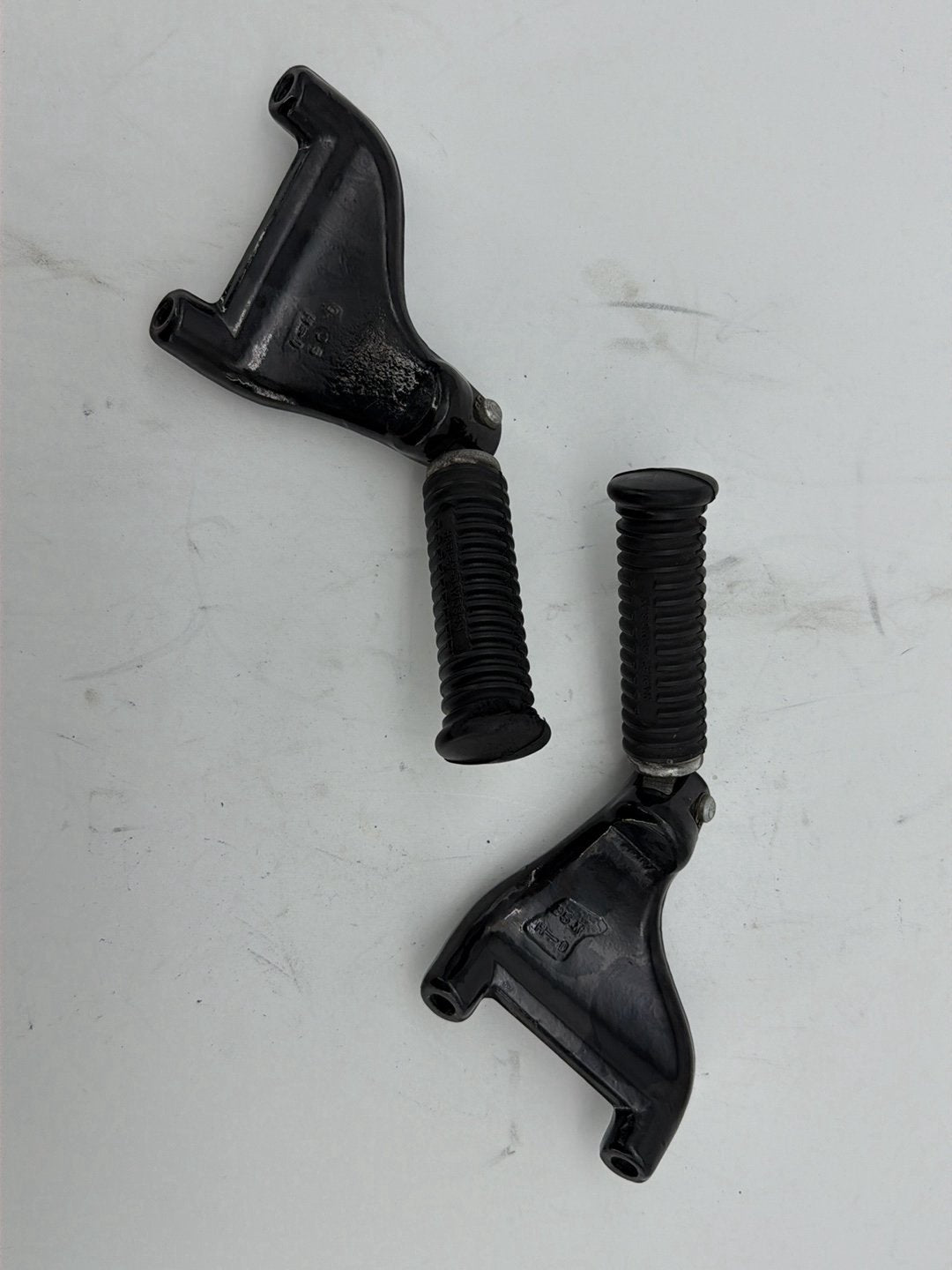 2005 Harley Sportster 1200 Roadster XL1200R OEM Left & Right Driver Step Foot Rest Pegs