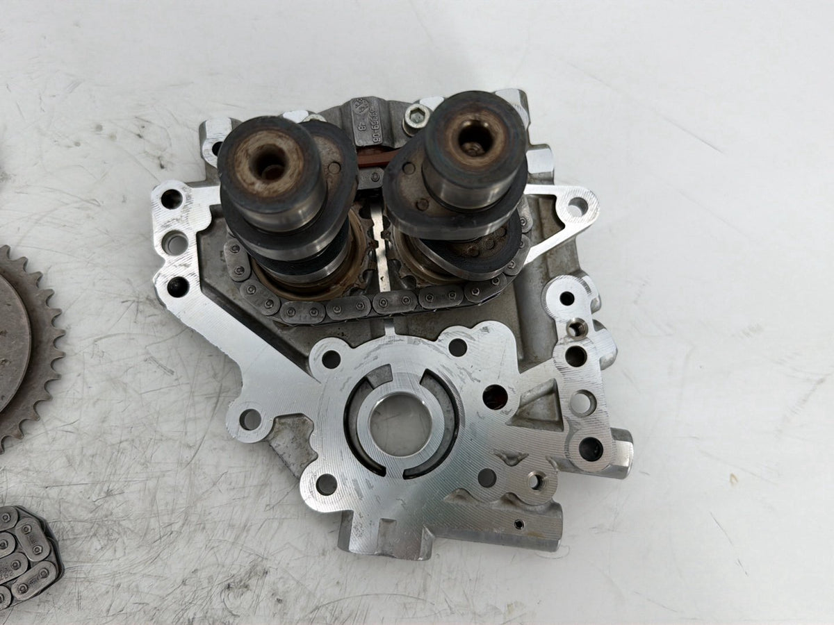 2015 Harley Electra Glide Touring Twin Cam Cam Support Camshaft Plate 25358-06