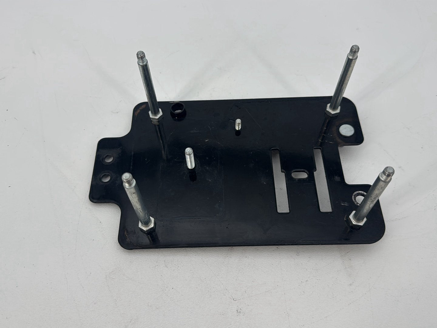 1999 - 2006 Harley-Davidson Dyna Low Rider Electrical Panel Holder Bracket Carrier Caddy 70986-99