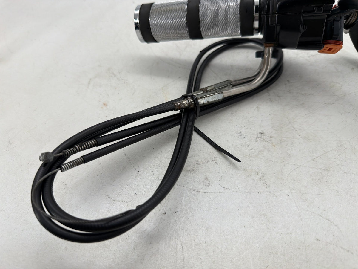 2001 Harley Softail Deuce FXSTD OEM Right Engine Start Kill Switches Controls
