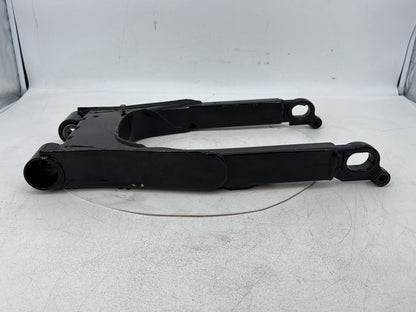 1999 - 2006 Harley-Davidson Touring Electra Glide Ultra Rear Fork Swingarm Swing Arm 47549-02A