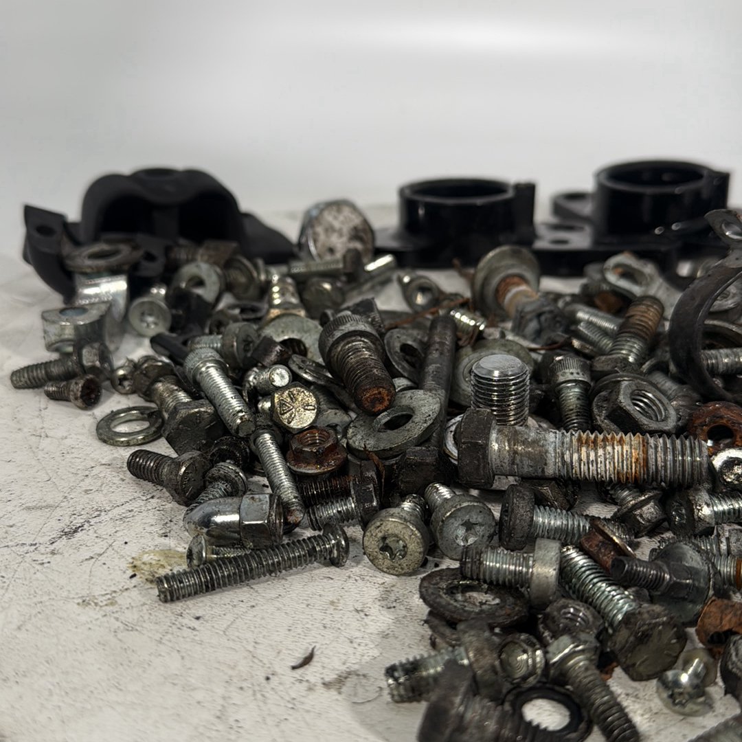 1999 - 2006 Harley-Davidson Touring Electra Glide Classic Hardware Bolts Nuts & Brackets