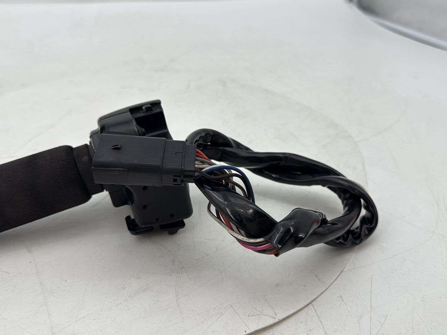 2008 Harley Electra Glide Touring Ultra FLHTCUI OEM Right Engine Start Kill Switches Controls