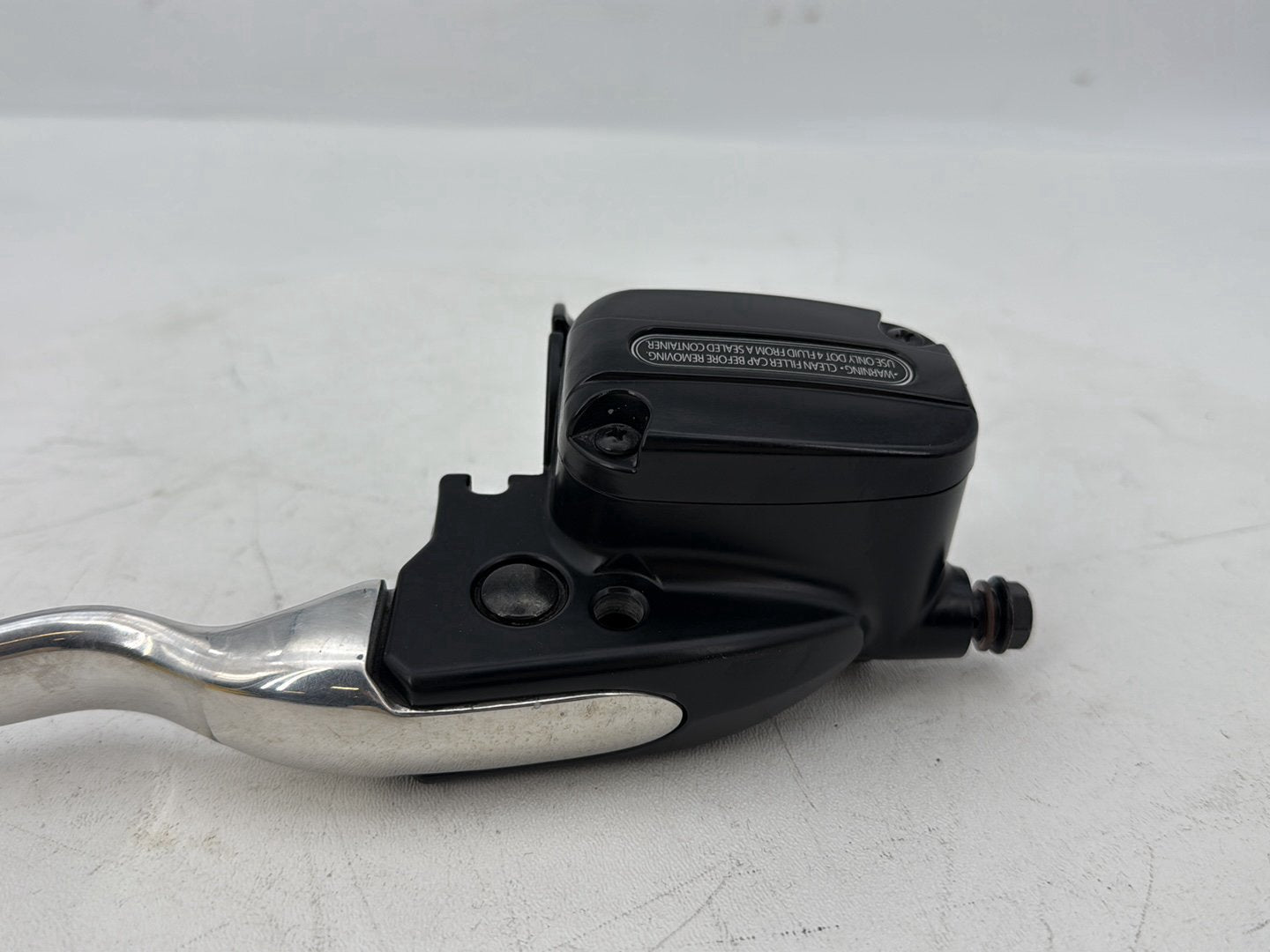 2019 - 2023 Harley-Davidson Touring Street Glide Front Brake Lever Master Cylinder Reservoir 44551-08E