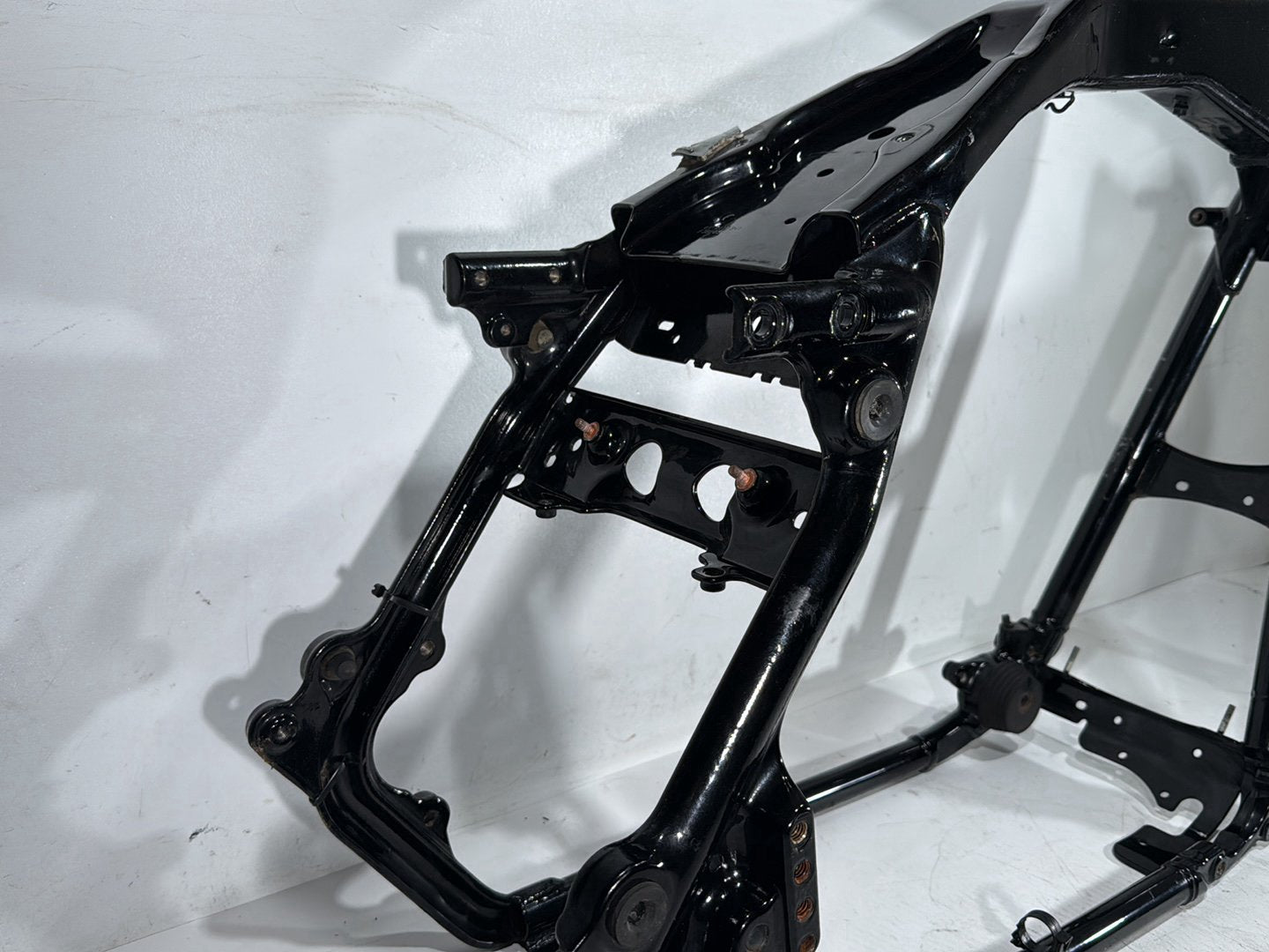 2010 Harley Street Glide Touring FLHX OEM Body Main Frame Chassis SLVG