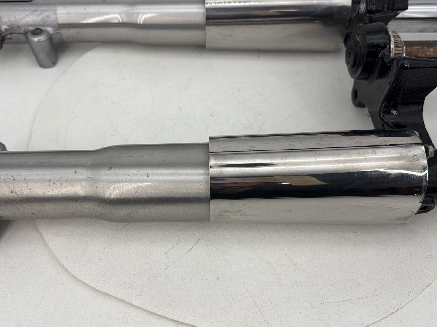 1999 - 2006 Harley-Davidson Softail Heritage Front Triple Tree Set & LH RH Fork Legs Sliders 45605-00 ,  45930-00