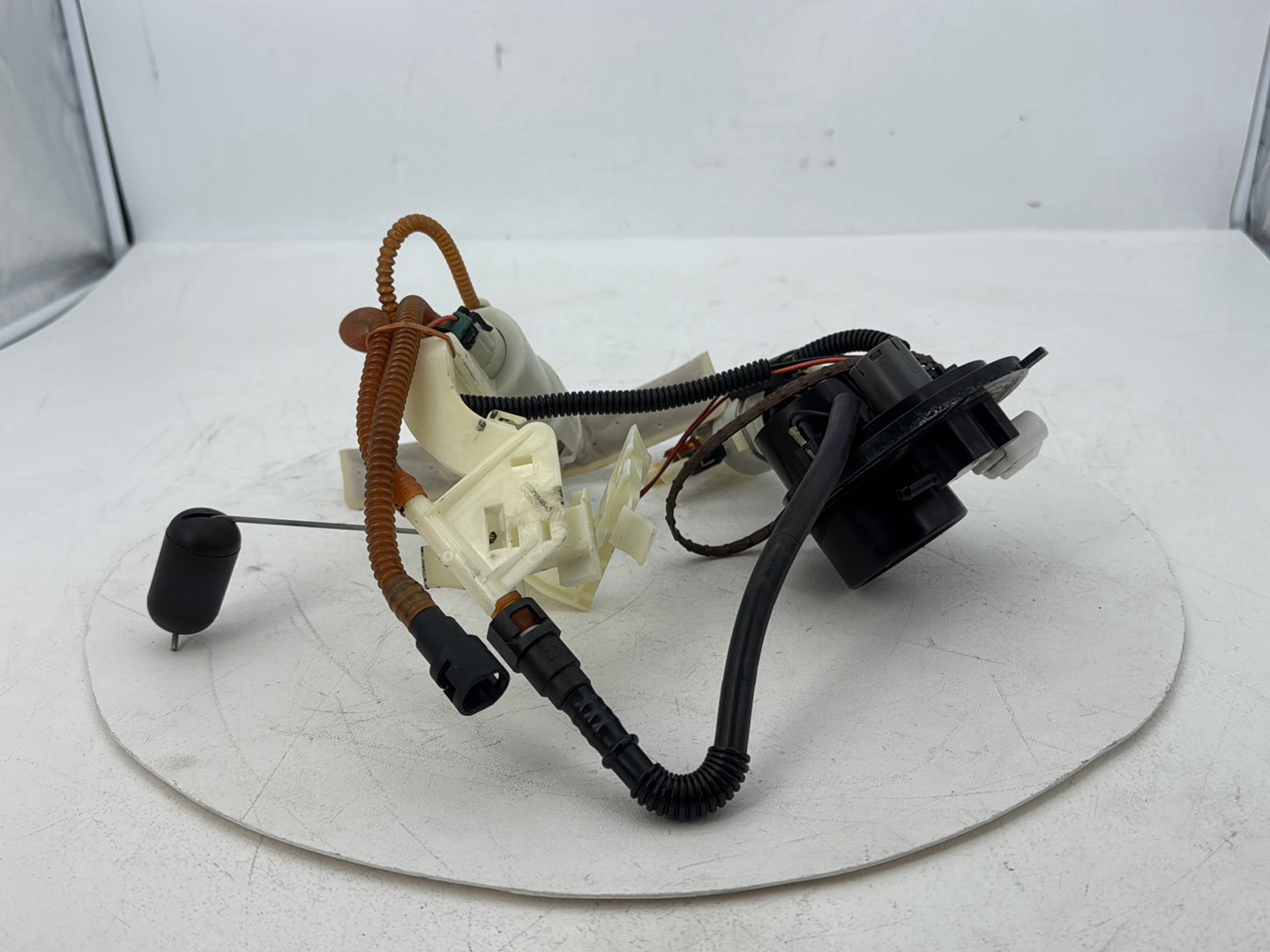 2008 - 2016 Harley-Davidson Touring Electra Glide Ultra Fuel Pump Gas Gasoline Petrol Sending 	62908-08