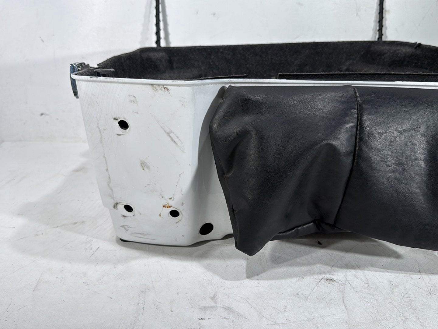 2013 Harley Electra Glide Touring Ultra FLHTCUI OEM Rear Tour Pak Trunk Bottom Tray Box