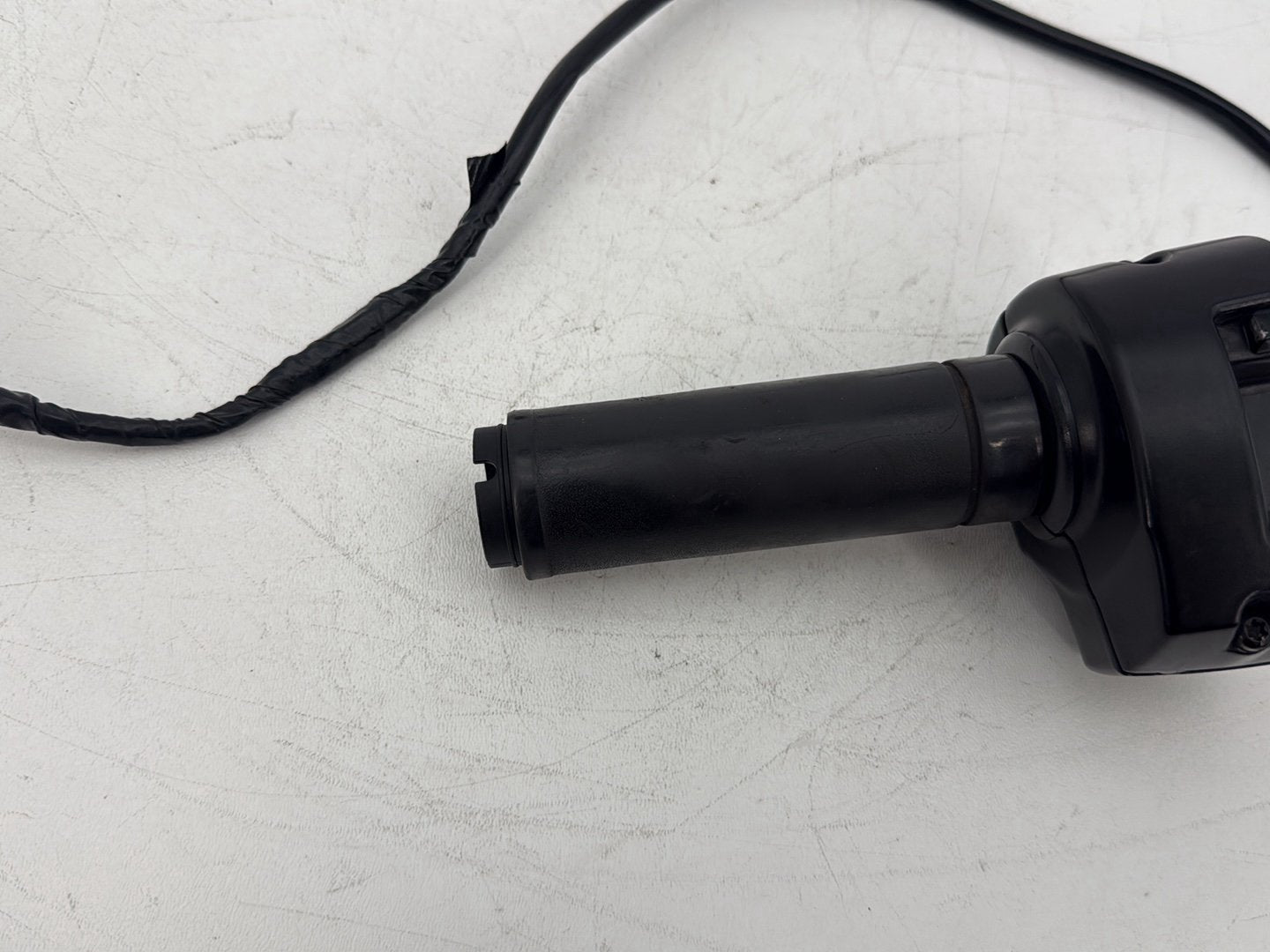 2015 Harley Touring FLHXS Street Glide OEM Right Engine Start Kill Switches Controls