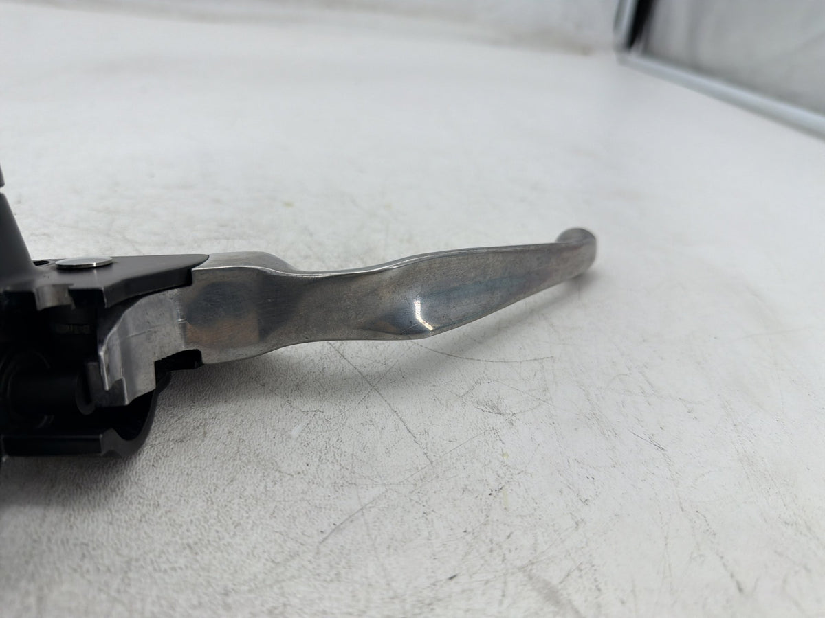 06 Harley Street Glide Touring FLHX OEM Front Right Brake Lever Master Cylinder