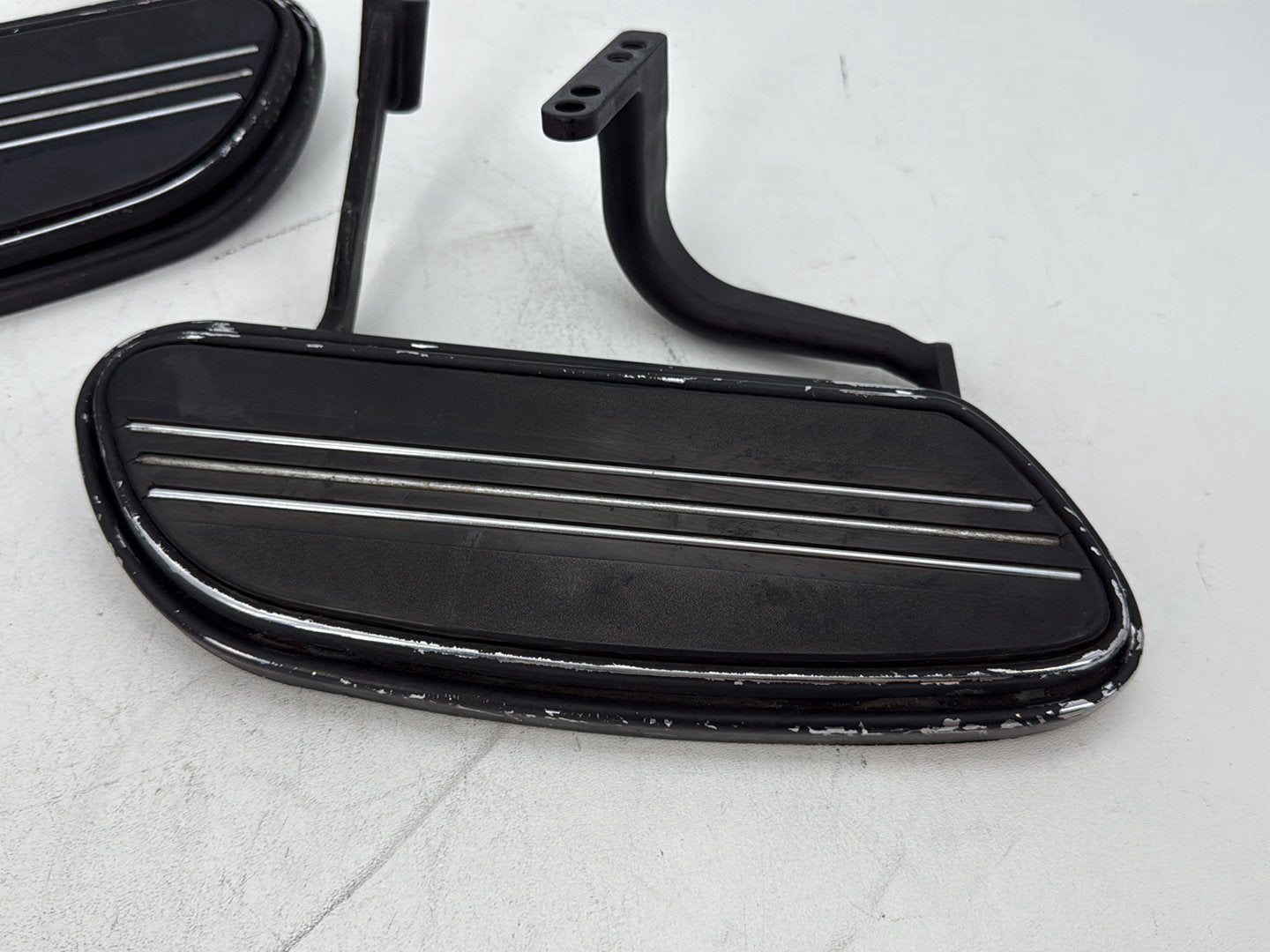 2007 Harley Street Glide Touring FLHX OEM Left Right Driver Floorboard Foot Rest