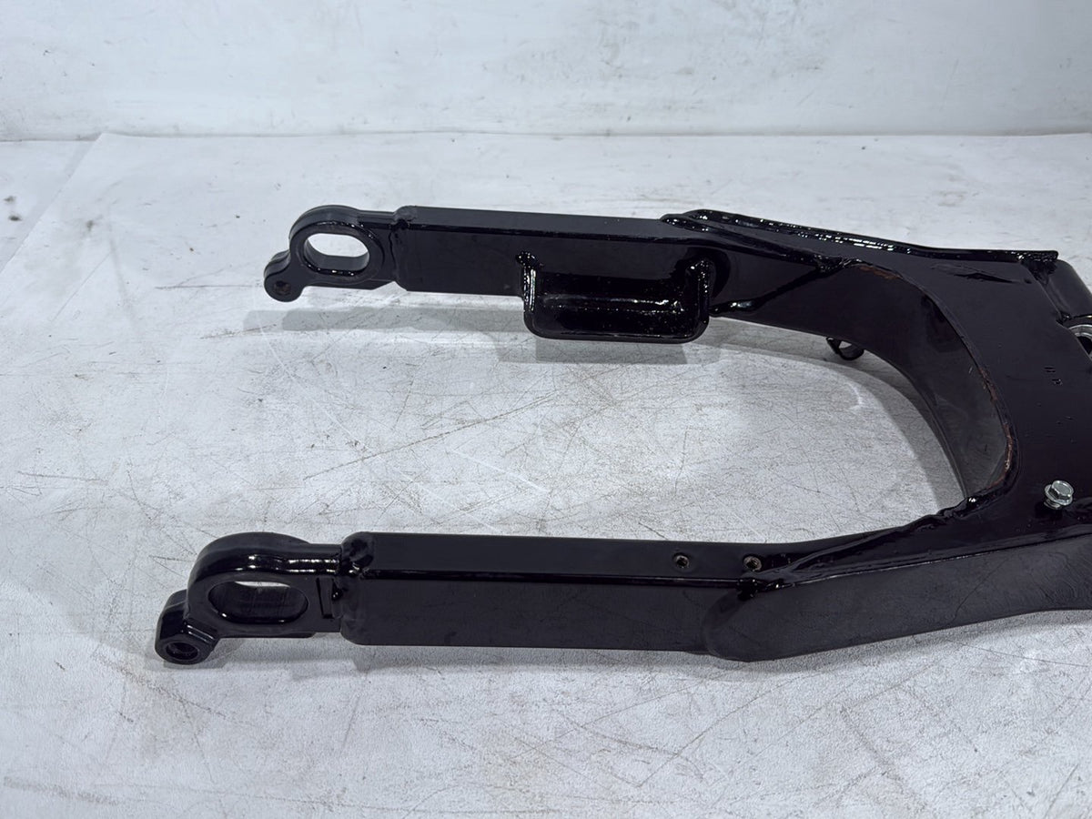 2007 Harley Street Glide Touring FLHX OEM Rear Fork Swingarm Swing Arm