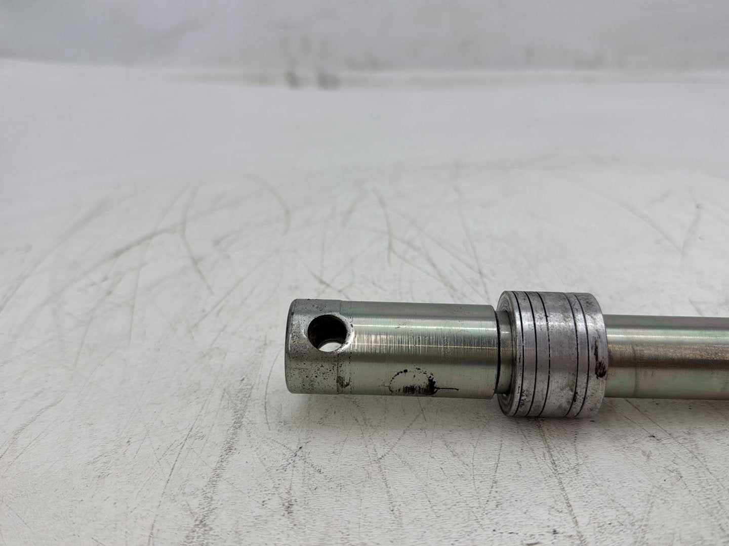 2008 Harley Sportster XL883L 883 Low OEM Front Wheel Axle Bolt Shaft 43895-08