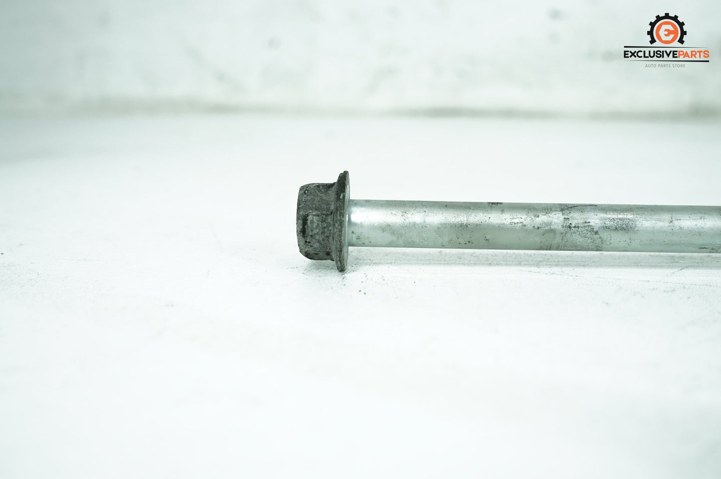 2000 - 2006 Harley-Davidson Softail Heritage Classic Engine Mount Pivot Bolt Shaft 48054-00