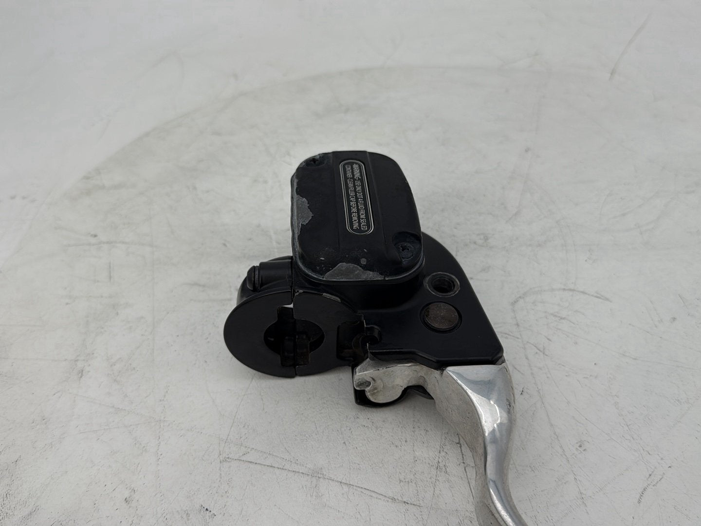 2008 Harley Electra Glide Touring Ultra FLHTCUI OEM Front Right Brake Lever Master Cylinder