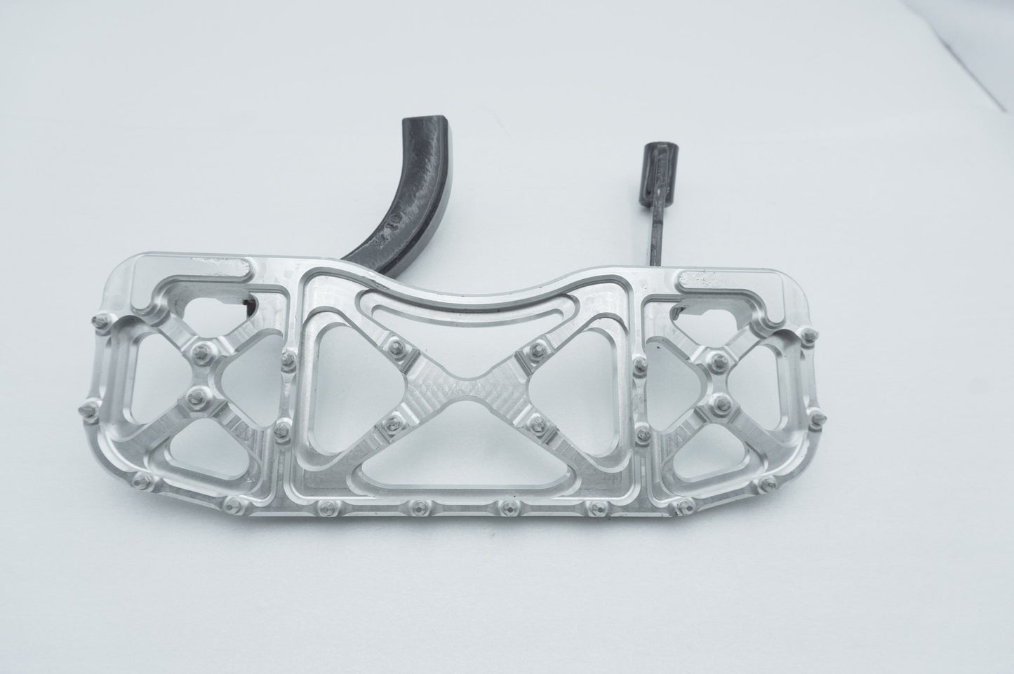 1999 - 2006 Harley-Davidson Touring Electra Glide Right Driver 1 Floorboard Foot Rest Aftermarket MX Style Wide Billet