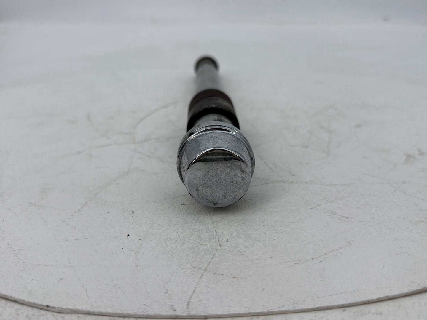 1999 - 2006 Harley-Davidson Touring Road King Police Front Wheel Axle Bolt Shaft 43364-00