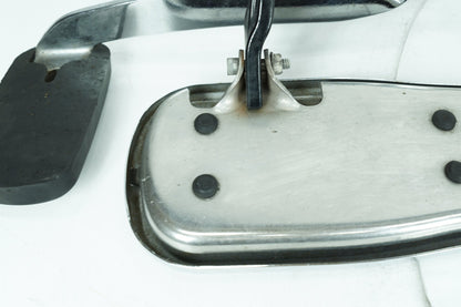 1999 - 2006 Harley-Davidson Softail Deluxe Left Right Driver Floorboard Foot Rest 42431-00A