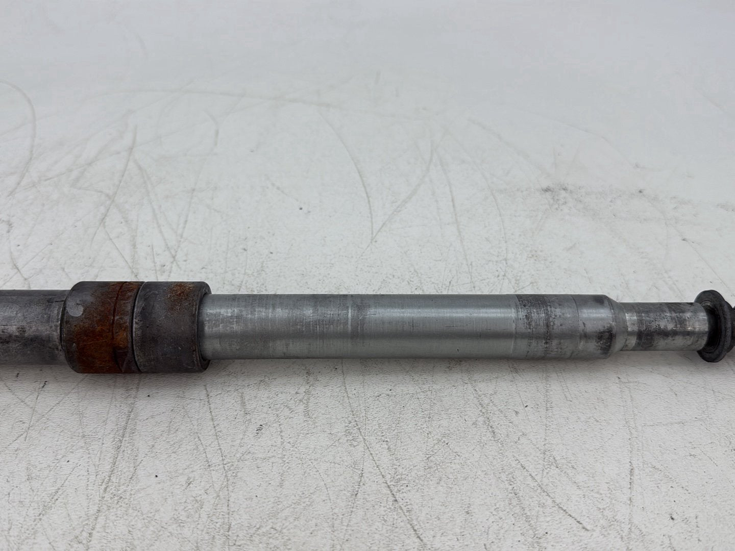 2000 Harley Touring FLHTCUI Electra Glide Ultra OEM Front Wheel Axle Bolt Shaft