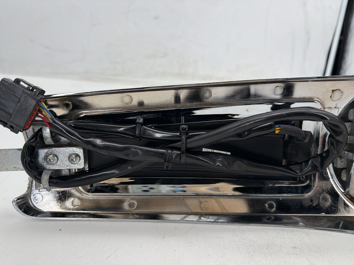 2011 Harley Electra Glide Touring Ultra OEM Fuel Gas Tank Dash Console NOKey