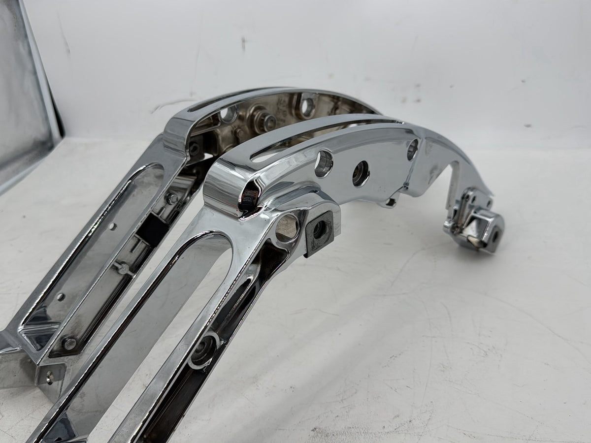 2008 - 2016 Harley-Davidson Touring Electra Glide Ultra Left Right Saddlebag Fender Struts Brackets 90200503