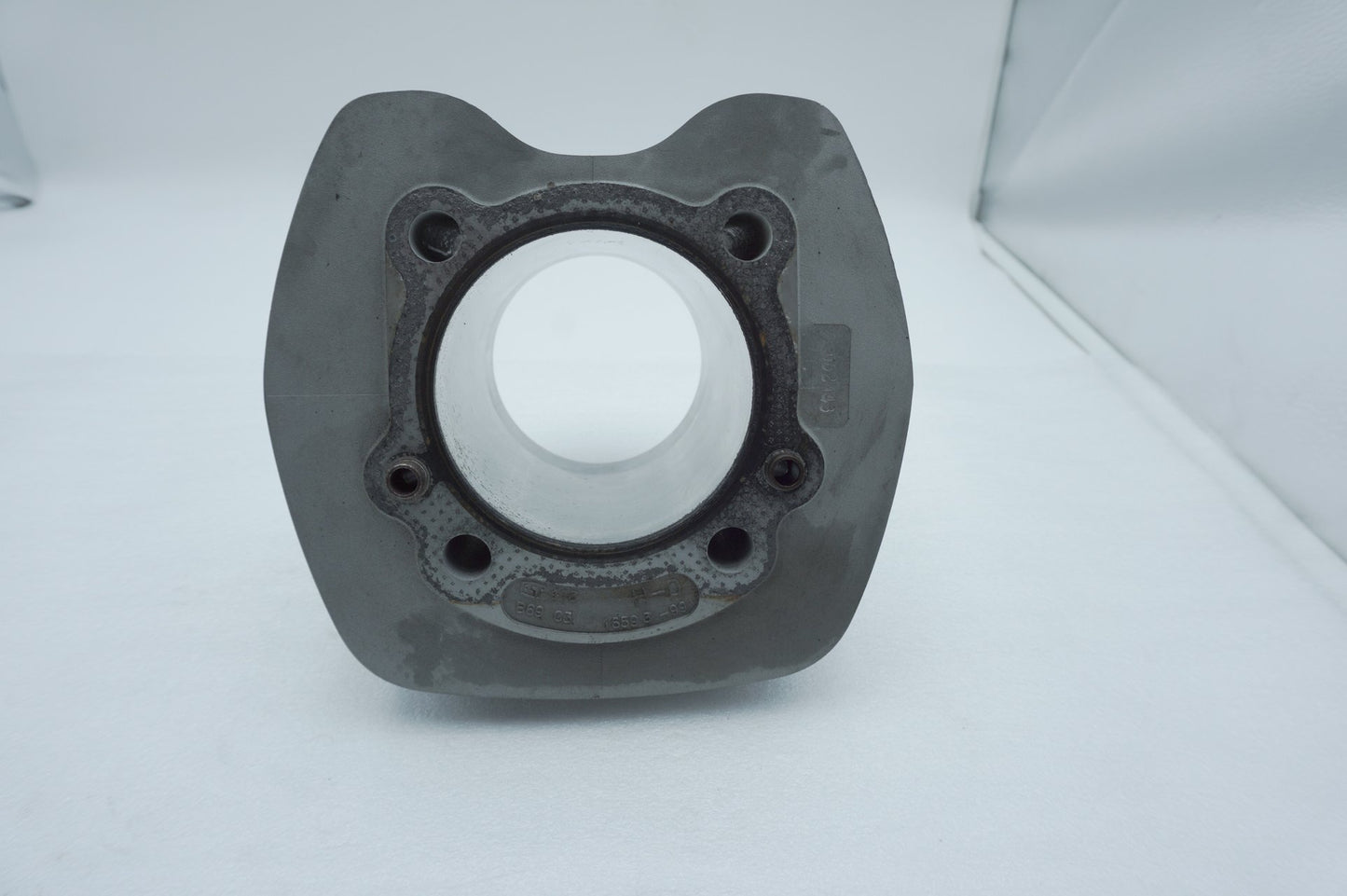 1999 - 2006 Harley-Davidson Dyna Super Glide Twin Cam Engine Jug 1 Cylinder Barrel 16525-99