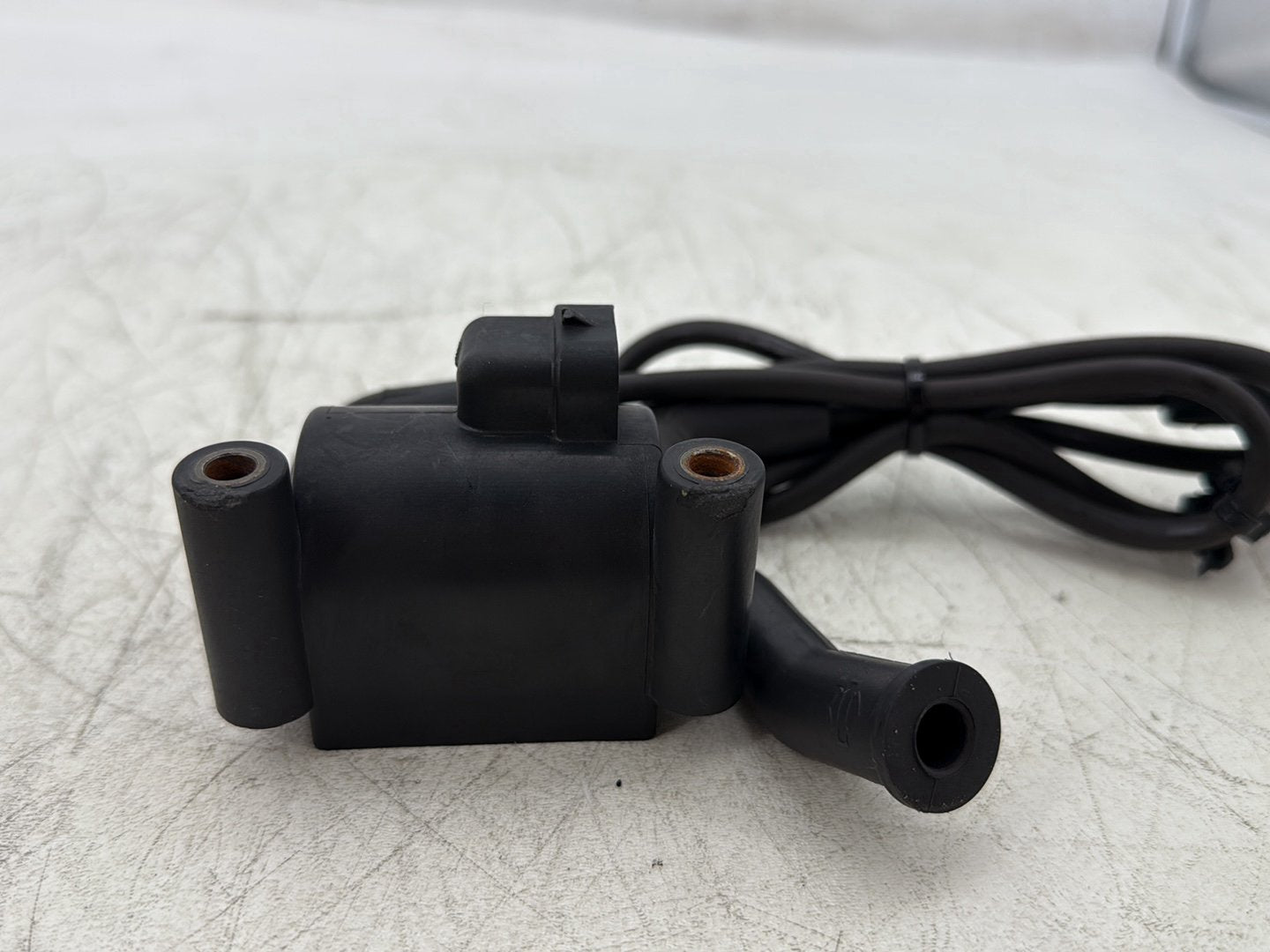 2012 Harley Street Glide Touring FLHX OEM Ignition Coil Spark Plugs Cable