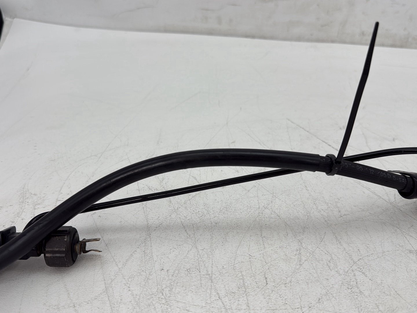 2005 Harley Electra Glide Touring Ultra FLHTCUI OEM Rear Brake Hose Line Pipe