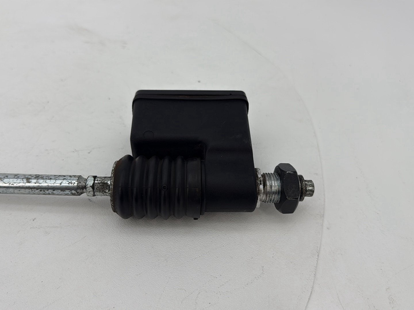 1999 - 2006 Harley-Davidson Dyna Low Rider Rear Brake Master Cylinder Reservoir 42474-90B